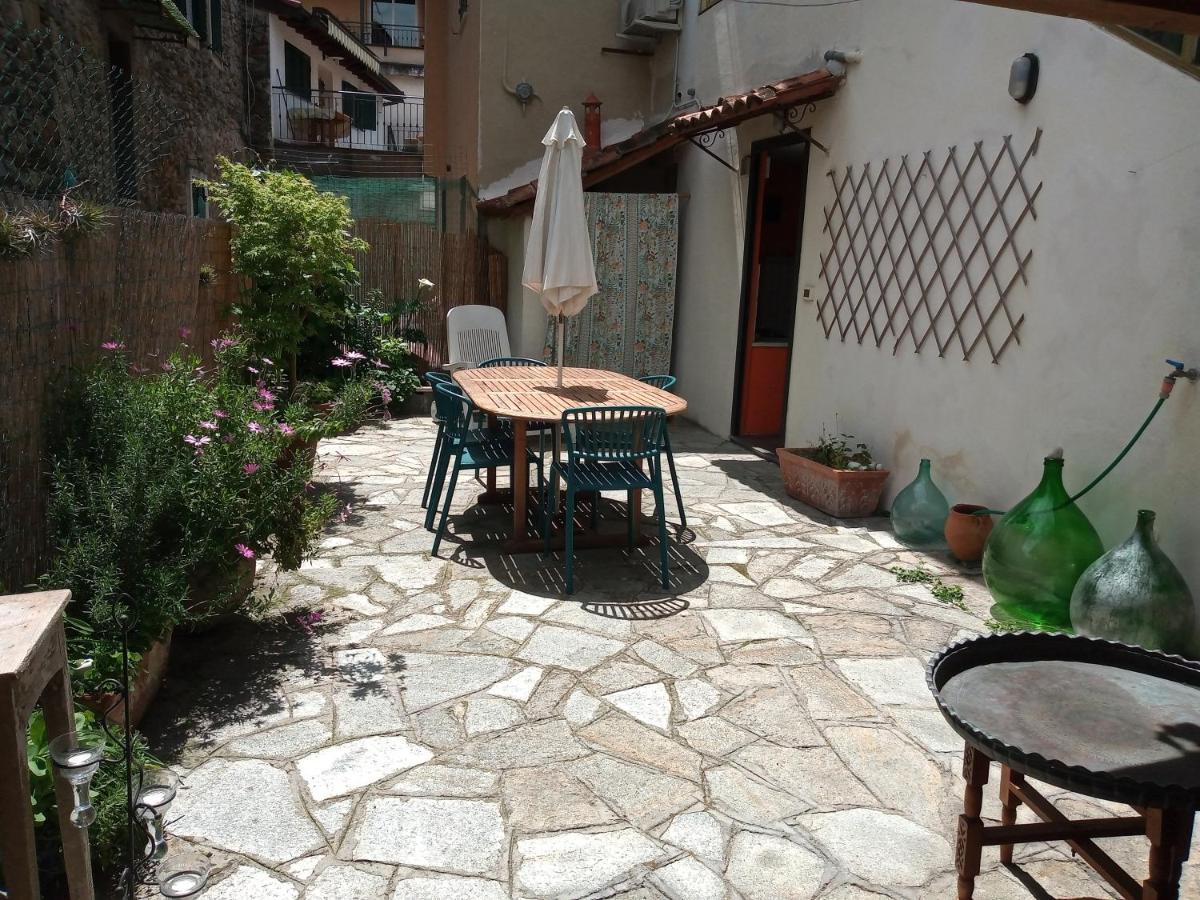 Holiday Home Carina Dolceacqua Buitenkant foto